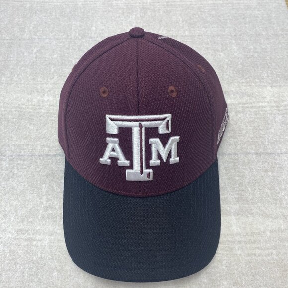 Rare Texas University Baseball Cap Aggies Maroon Hat Embroidered Logo Adidas S/M - Picture 1 of 15